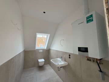 Gäste-WC DG - Neubaumaisonette in Traumlage