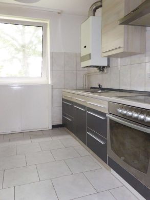 Schöne 2-Zimmer-Whg mit Balkon und EBK, 30459 Hannover, Ricklingen, Etagenwohnung