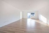 Wohnzimmer-EG - Schönes EFH mit großem Grundstück, EBK, Garage, uvm