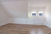 Schlafzimmer1-OG-2 - Schönes EFH mit großem Grundstück, EBK, Garage, uvm