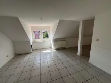 Dachgeschosswohnung mit Potenzial, 30459 Hannover, Dachgeschosswohnung