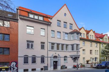 Frisch kernsaniert mit Balkon, 30163 Hannover, Dachgeschosswohnung