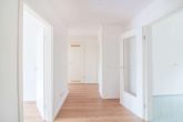 Flur1 - Helle 3-Zimmer-Wohnung
