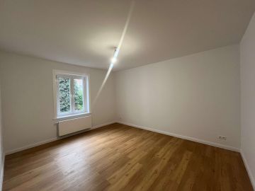 Erdgeschosswohnung mit eigenem Garten, 30625 Hannover, Etagenwohnung