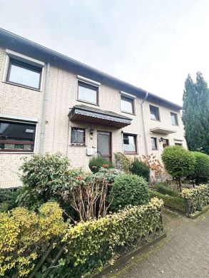 Solides Reihenhaus mit Garage in ruhiger Lage von Garbsen-Berenbostel, 30827 Garbsen, Reihenmittelhaus