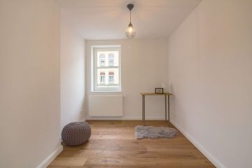 Zimmer Beispiel - Erstbezug nach Sanierung in Maschseenähe
