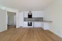 4-Zimmer Wohntraum mit Balkon und Einbauküche, 30419 Hannover, Etagenwohnung