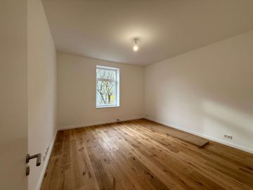 Sanierungsbeispiel Schlafzi... - Frisch ausgebaut mit großer Dachterrasse