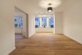 Sanierungsbeispiel - Altbau-Wohntraum mit 2 Balkonen
