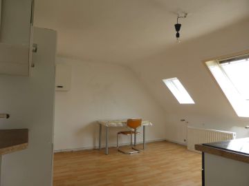 Küche - modernisierte 2-Zi-Whg – schickes Bad – sofort frei – Nähe Bahnhaltestelle