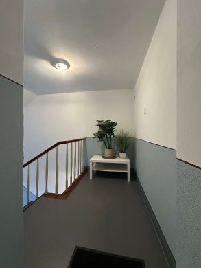 Treppenhaus - Apartment am Fiedelerplatz – möbliert