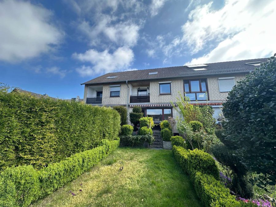 Rückfassade - Solides Reihenhaus mit Garage in ruhiger Lage von Garbsen-Berenbostel