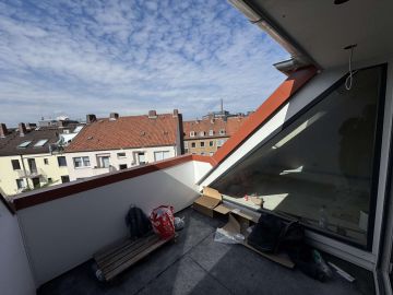 Frisch ausgebautes DG mit Loggia, 30161 Hannover, Dachgeschosswohnung