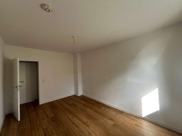 Wohnzimmer - Hier ist alles neu!