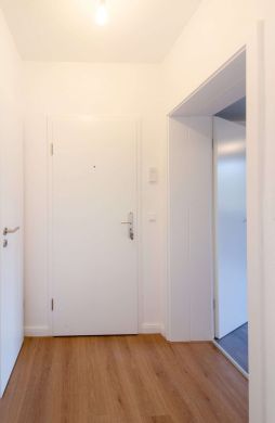 Moderne 2- Zimmer Wohnung mit Balkon, 30455 Hannover, Etagenwohnung