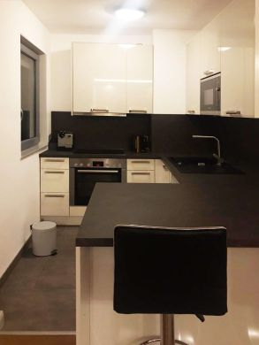 Exklusives Wohnen in der List – Vollmöblierte 1 Zi-Whg. mit hochwertiger EBK – kernsaniert, 30163 Hannover-List, Wohnung